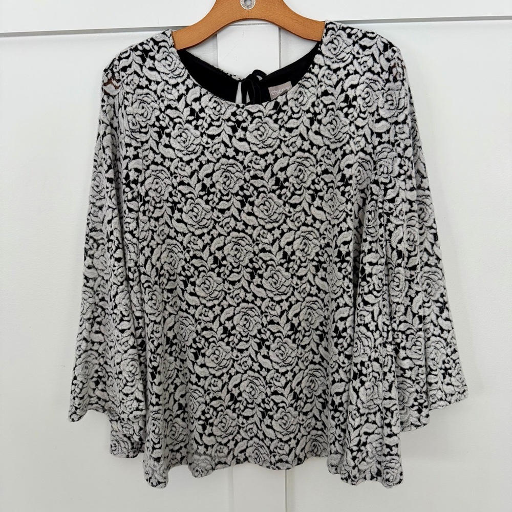 Chico's Black White Floral Burnout Jacquard Top Bell Sleeves Velvet Large Petite